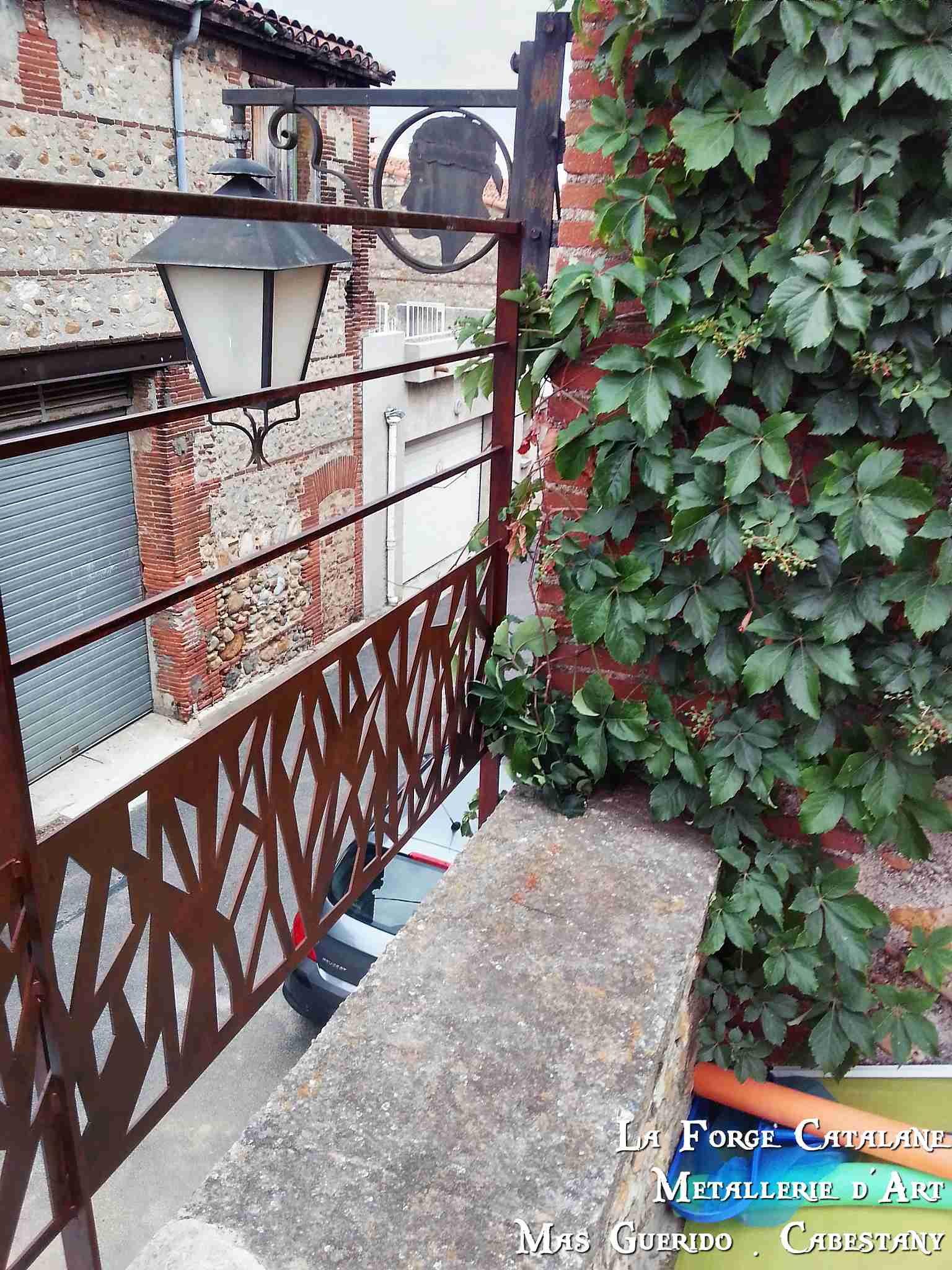 Garde corps decoupe laser lisses forge catalane 4.jpg